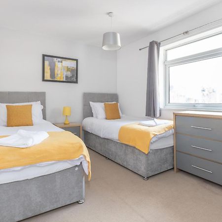 Апартаменти Opp B'Ham - Freshly Refurbished Walls And Carpets! Big Savings Booking 7 Days Or More! Marston Green Екстер'єр фото