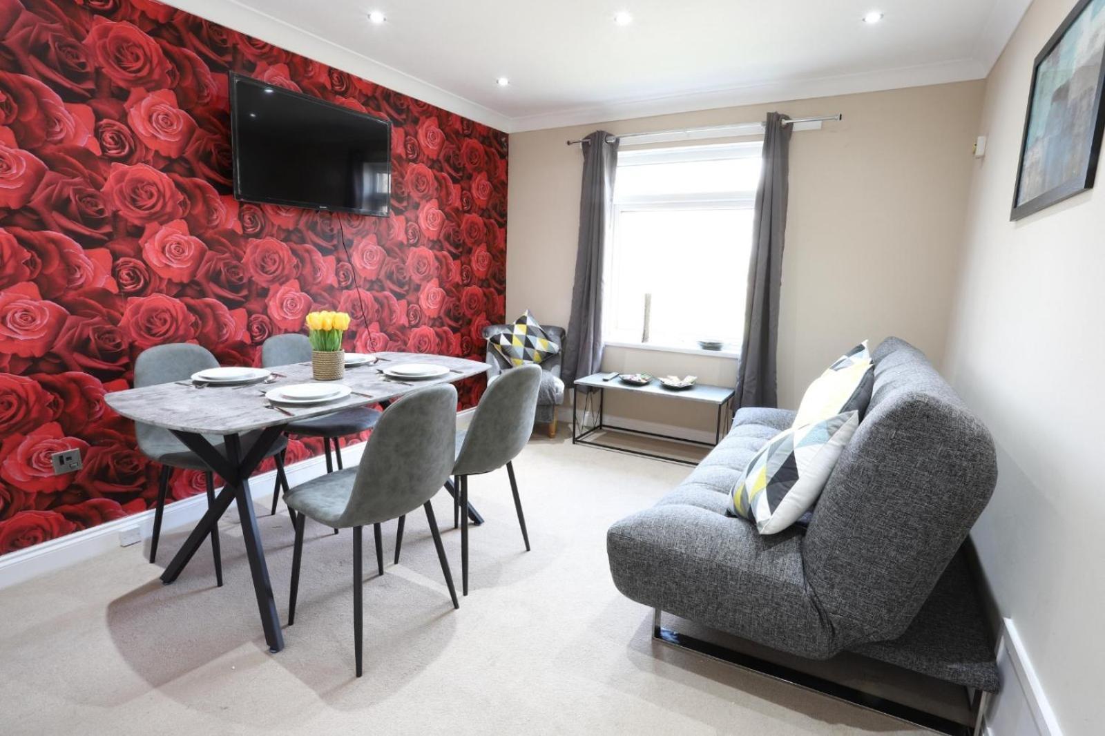 Апартаменти Opp B'Ham - Freshly Refurbished Walls And Carpets! Big Savings Booking 7 Days Or More! Marston Green Екстер'єр фото